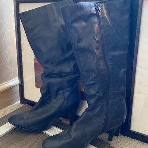 DONATED Bass-Melanie size 7M black, 3” heeled boots